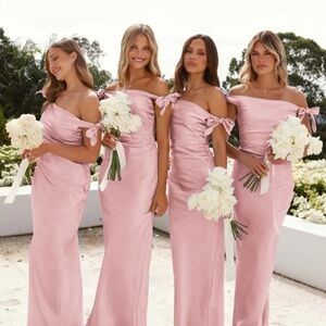 Chic Blush Off-Shoulder Bridesmaid Dress